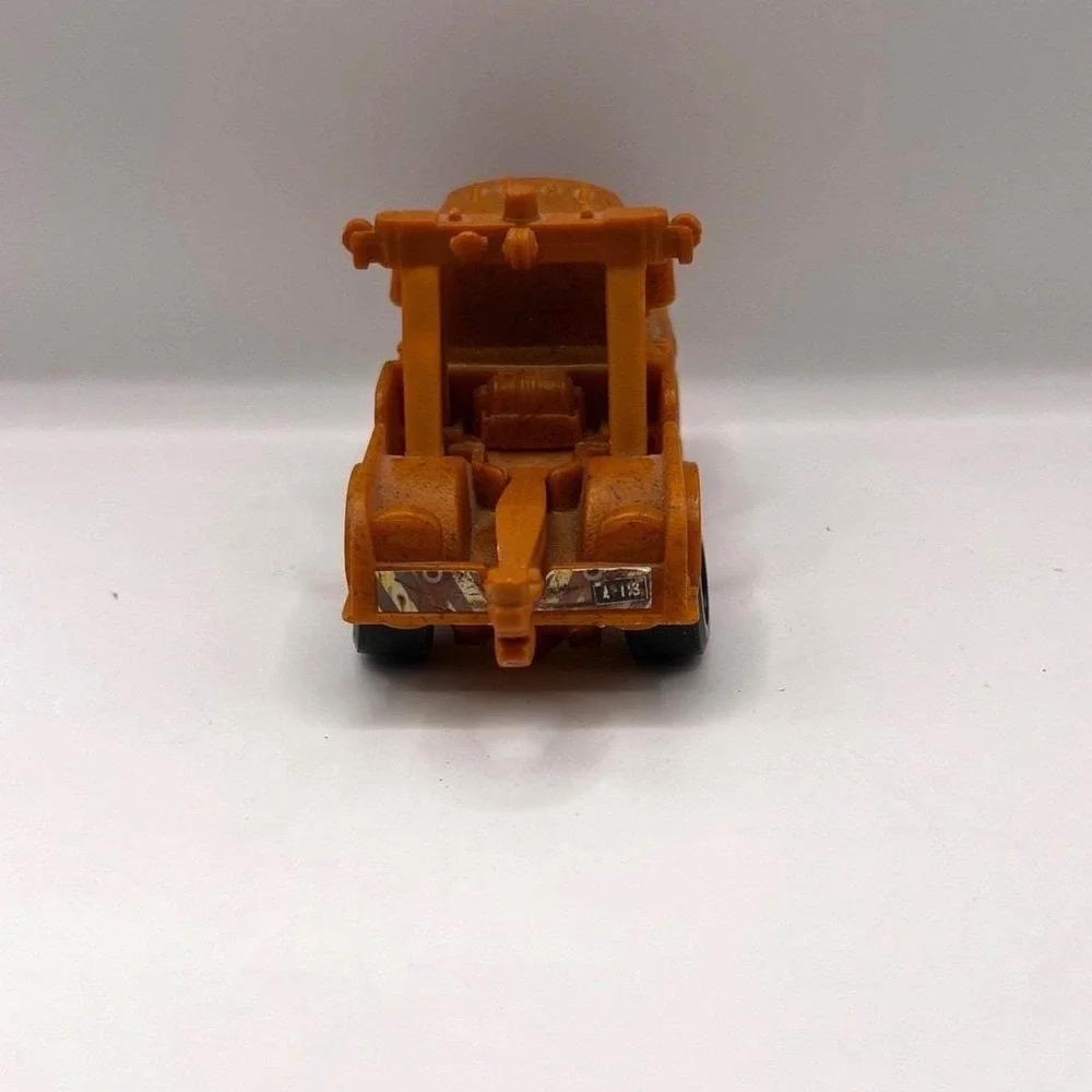 Disney Pixar Cars Mater‎ Tow Truck Toy Orange Diecast Vehicle Mattel 2006